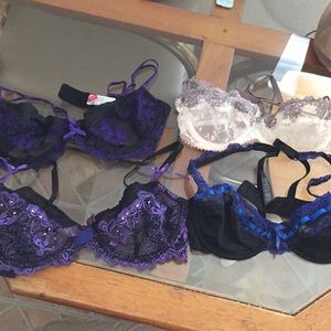 Bras, bundle of 4